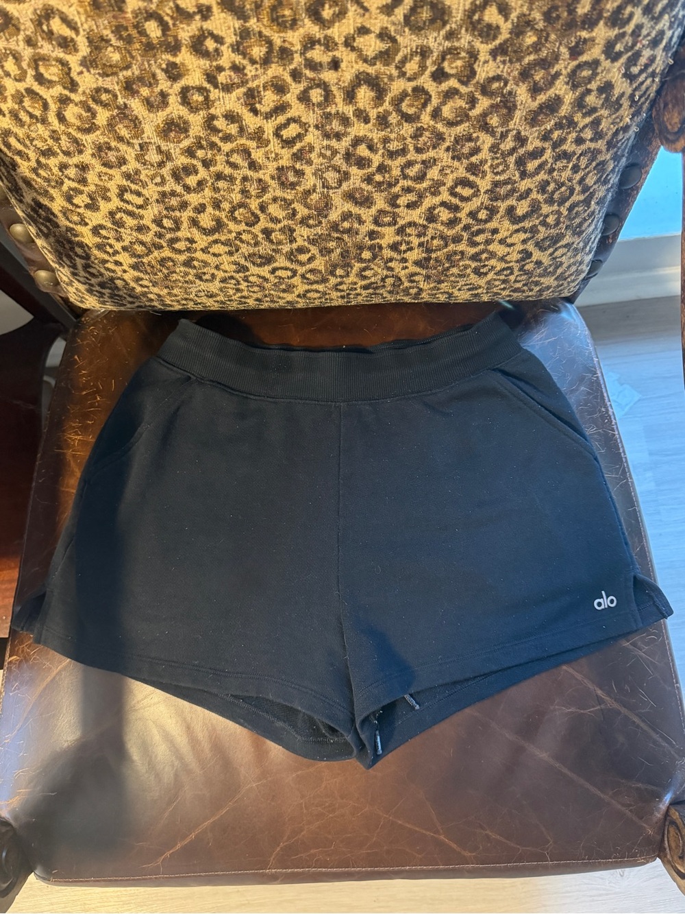 Alo Yoga Low Key Sweat Short Black